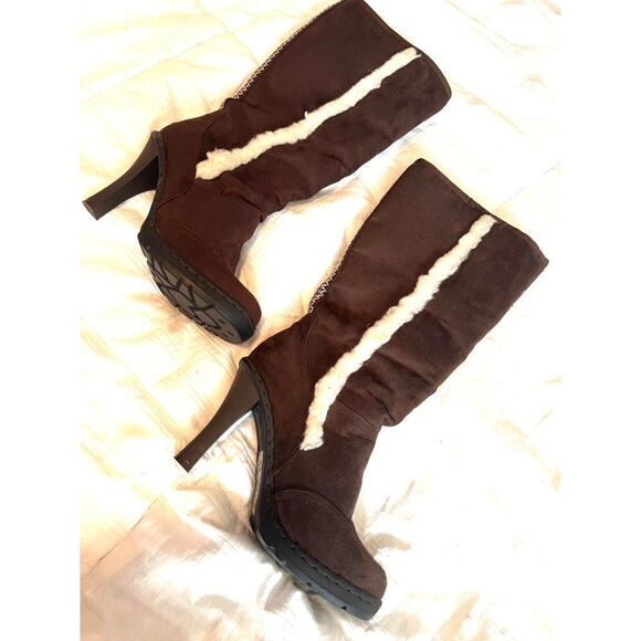 Bakers Eskimo Women's Heeled Suede Boots with Shearling Fur Accents Size 6‎ - Picture 4 of 8